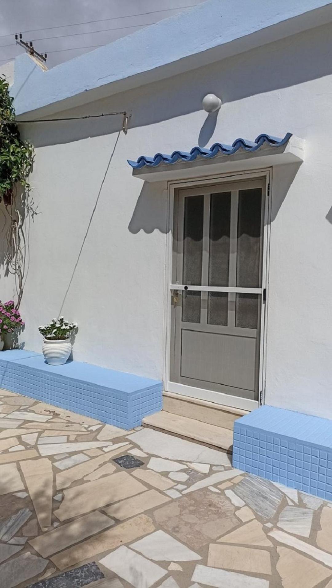 La Casa Azul - Blue House Apartment